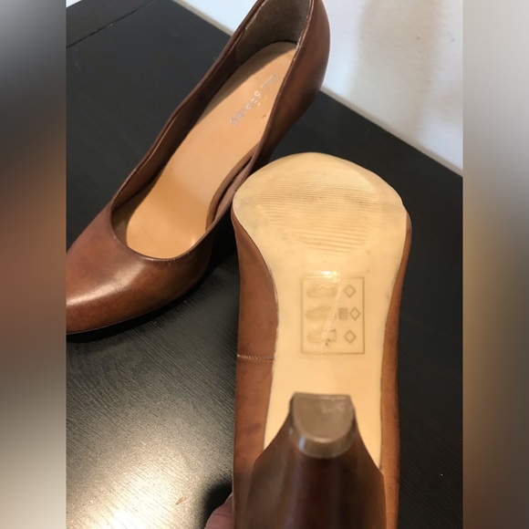 Call it Spring high heel shoes - Picture 2 of 4